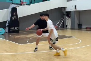 施罗德招牌动作！慢动作为你解析“回马枪”如何过人