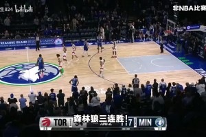 热火队内训练名场面：詹姆斯·约翰逊一拳干翻队友！！